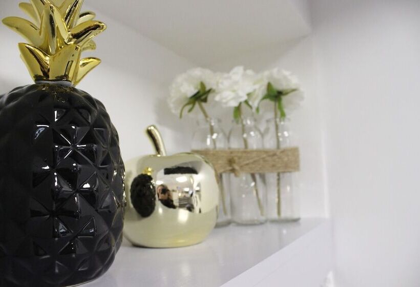 هتل Hôtel Des Arts Aix