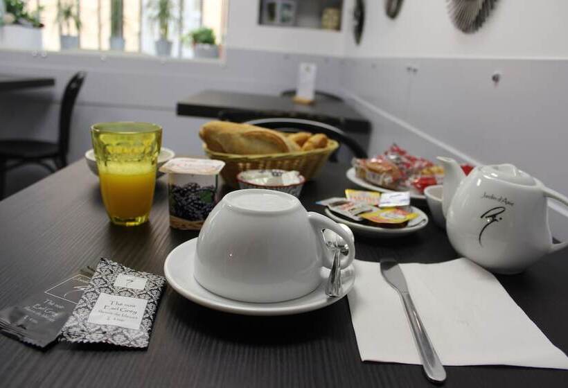 هتل Hôtel Des Arts Aix