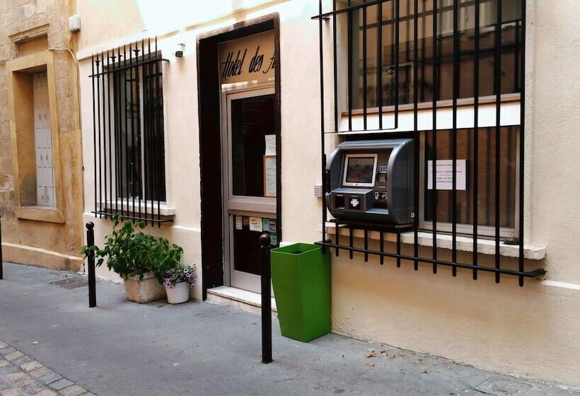 هتل Hôtel Des Arts Aix