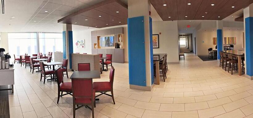 فندق Holiday Inn Express & Suites   Rantoul, An Ihg