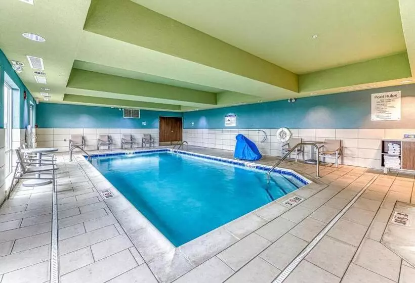 ホテル Holiday Inn Express & Suites Rantoul, An Ihg