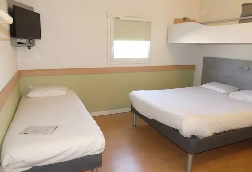 ホテル Ibis Budget Istres Trigance