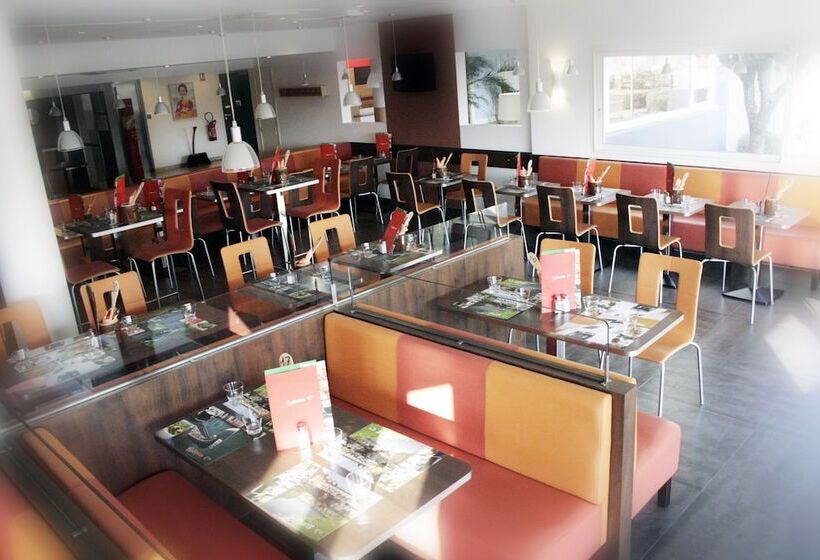 Отель Ibis Budget Istres Trigance