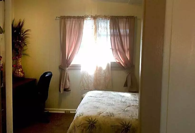Hotelli Island Paradise Inn