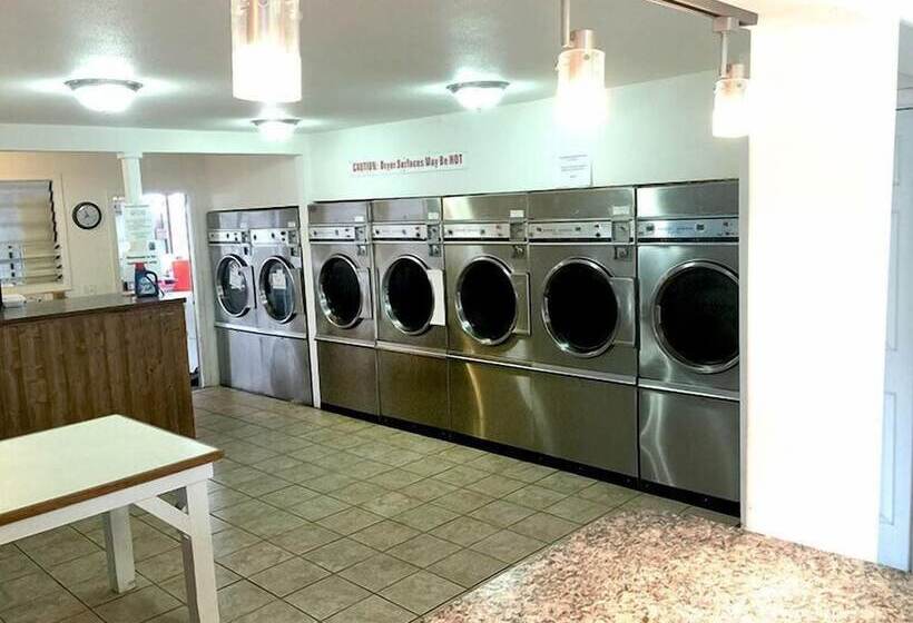 Отель Island Paradise Inn