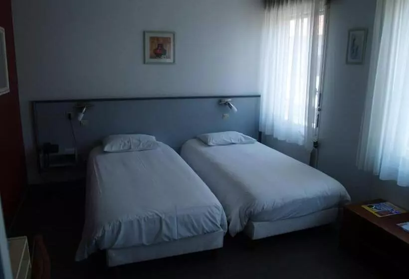 ホテル Le Relais Vauban