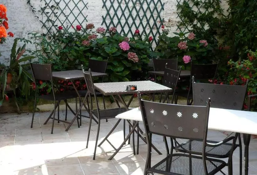 ホテル Le Relais Vauban