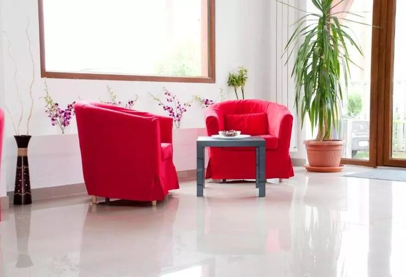 Hotel Otopeni