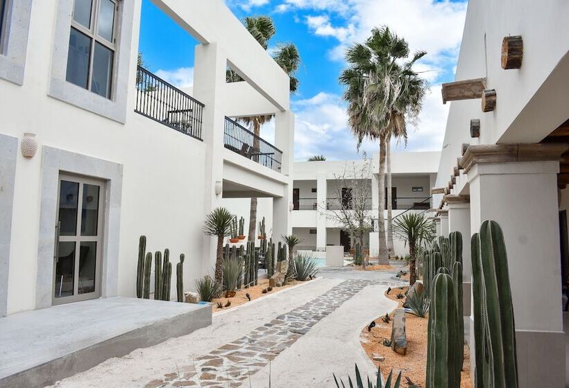 فندق Plaza Cuatro Cienegas