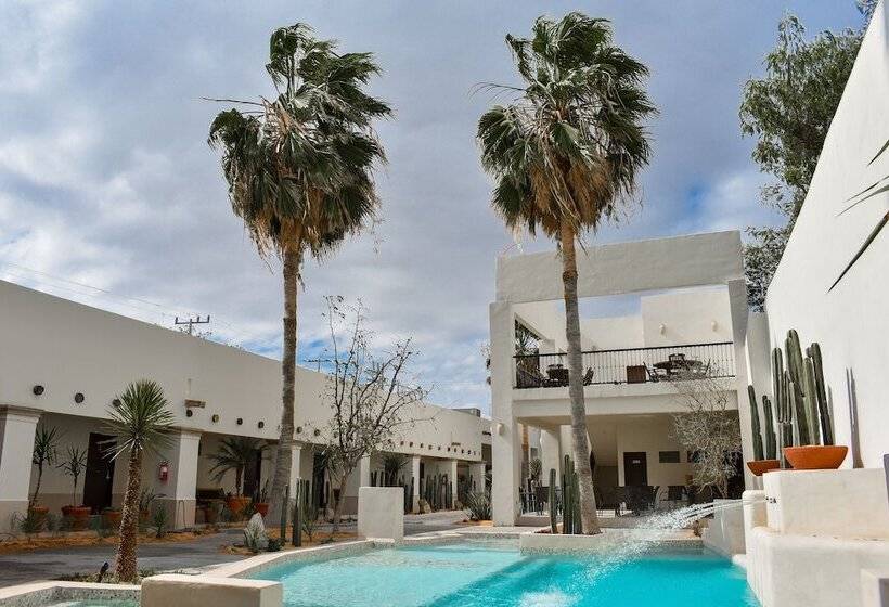 فندق Plaza Cuatro Cienegas