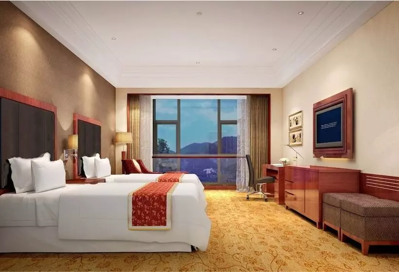 Hotel Ramada Plaza Chibi