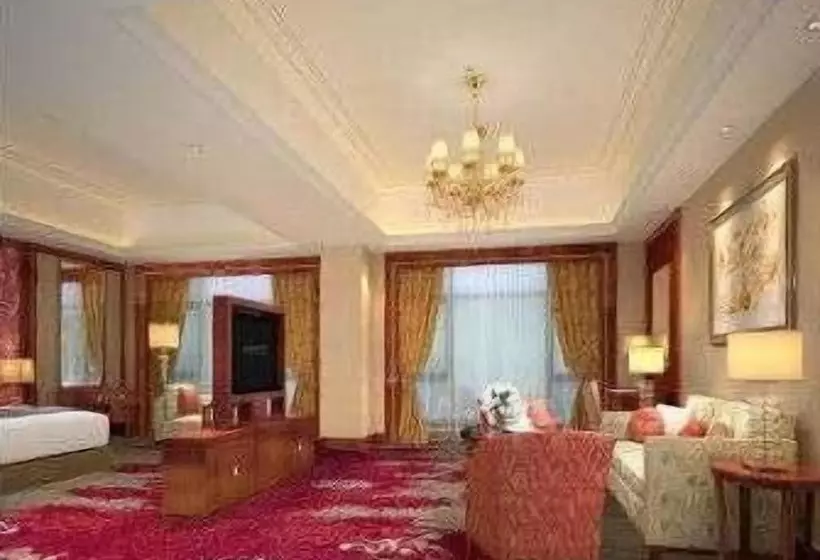 Hotel Ramada Plaza Chibi