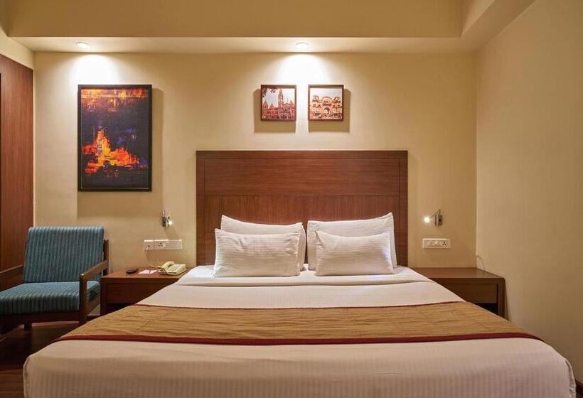 בית מלון כפרי Ramee Panchshil