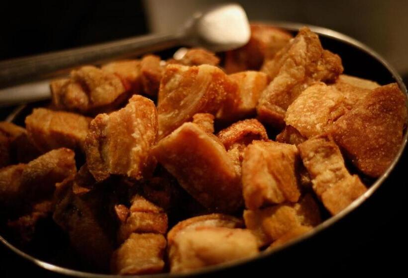 Отель Santo Graal