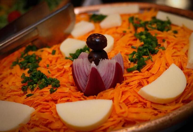 Отель Santo Graal