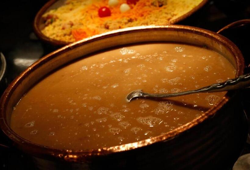 Отель Santo Graal