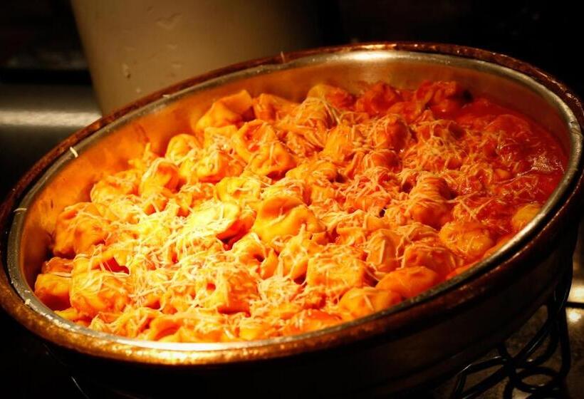 Отель Santo Graal