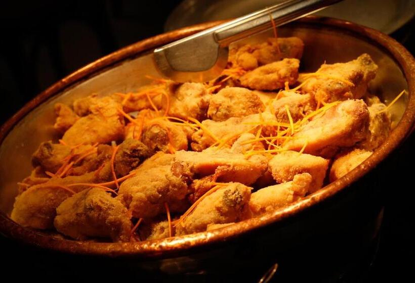 Отель Santo Graal