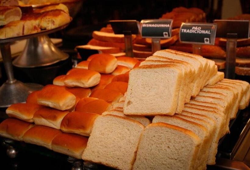 Отель Santo Graal