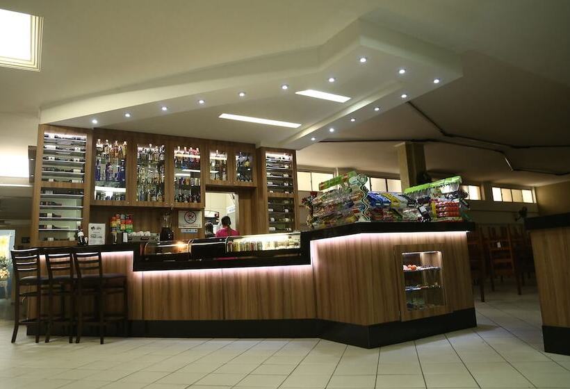 Отель Santo Graal