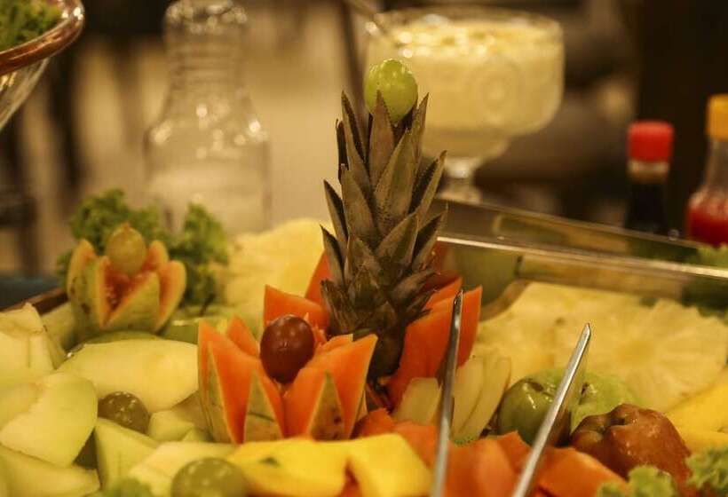 Отель Santo Graal