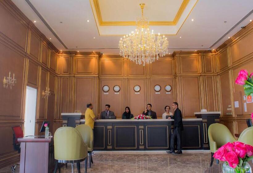 Strato Hotel By Warwick