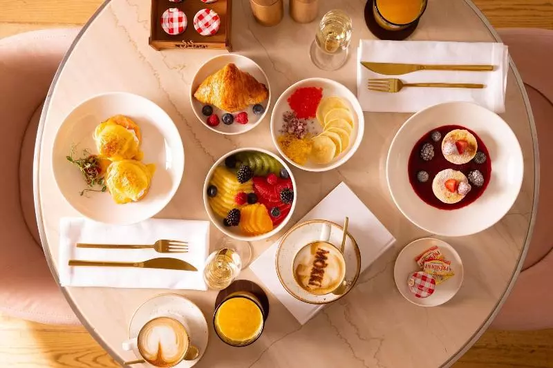 هتل The Ritzcarlton, Astana