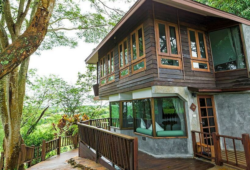 אתר נופש Village Farm & Winery