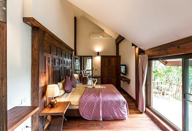 אתר נופש Village Farm & Winery