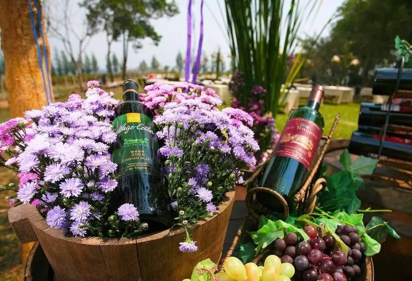 リゾートホテル Village Farm & Winery