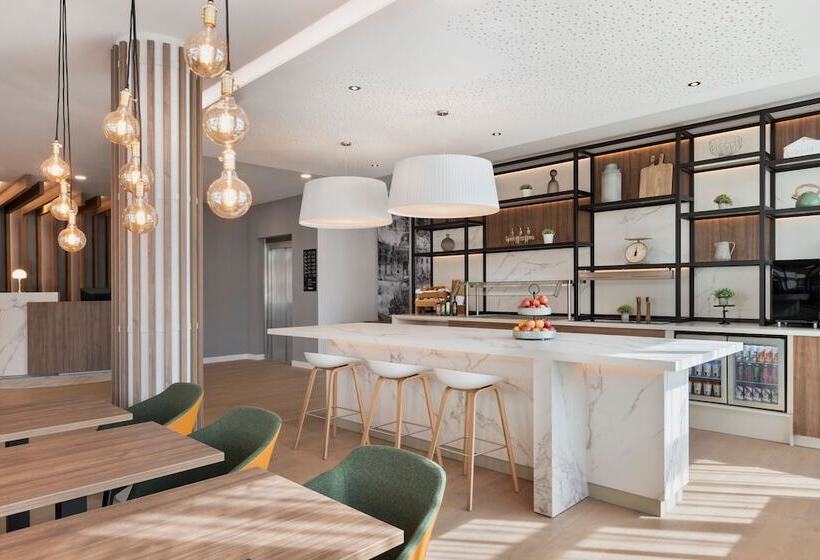 هتل Residence Inn By Marriott Vienna City East