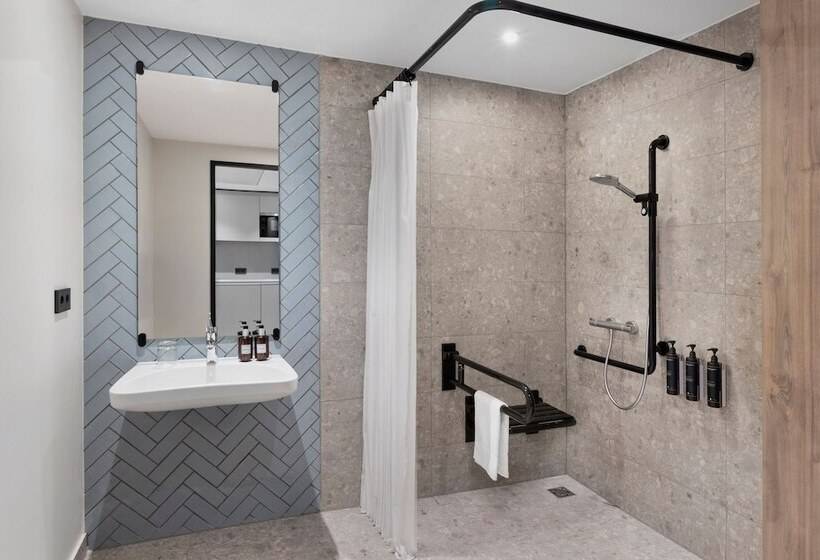 هتل Residence Inn By Marriott Vienna City East