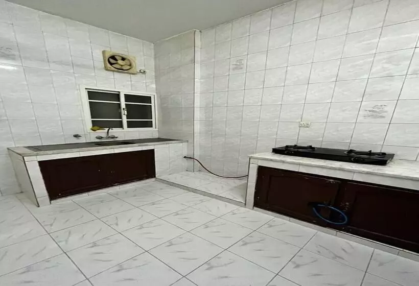 هتل Super Oyo 149 Bait Al Ghubaira Furnished Flat