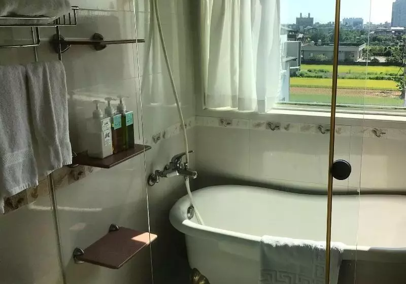 4 Seasons Garden B&b
