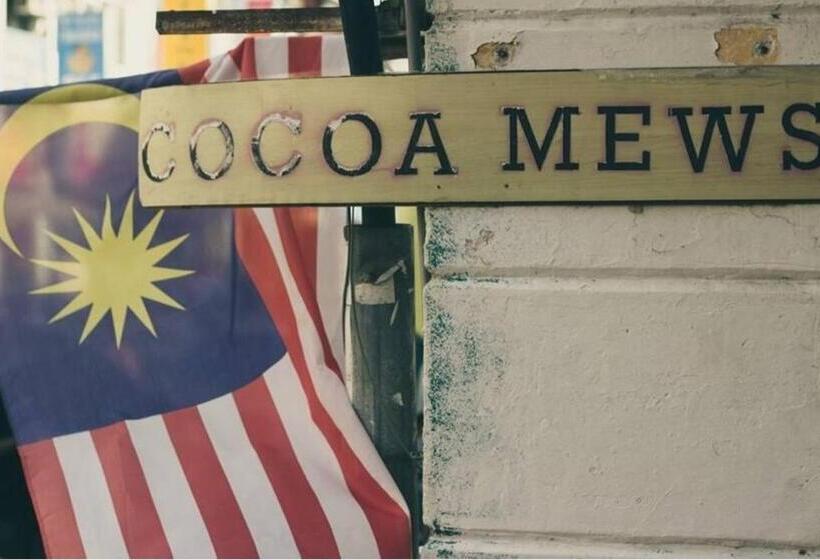 Cocoa Mews Cafe & Homestay Hostel