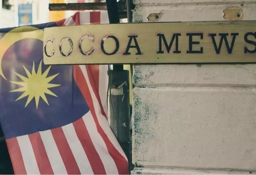 Cocoa Mews Cafe & Homestay   Hostel