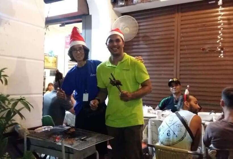 Cocoa Mews Cafe & Homestay Hostel