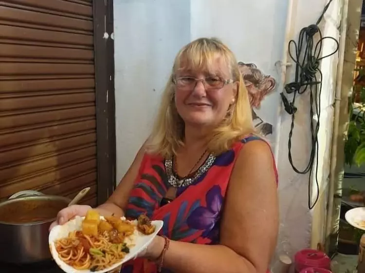 Cocoa Mews Cafe & Homestay   Hostel