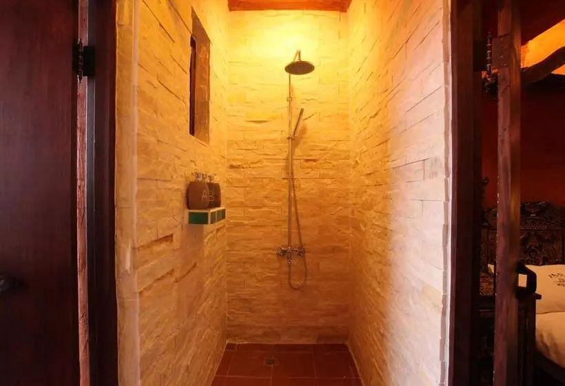 Jialeshuel Surf Hotel B&b