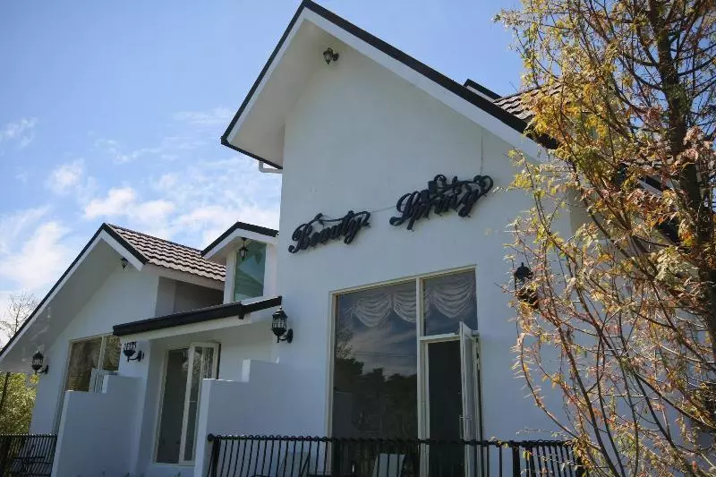 تختخواب و صبحانه Beauty Spring N Harvest Guest House