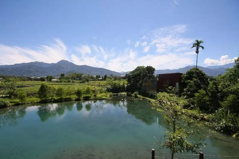 تختخواب و صبحانه Beauty Spring N Harvest Guest House