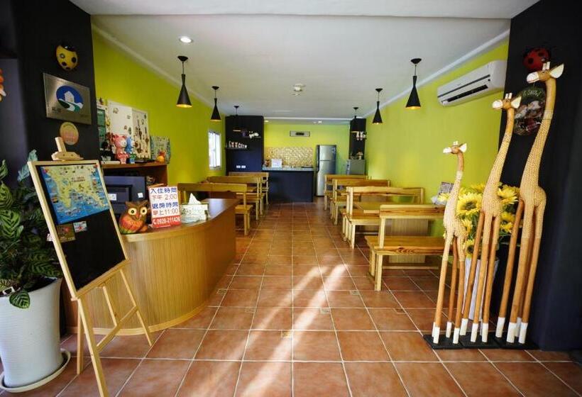 تختخواب و صبحانه Wonderful Kenting Hostel