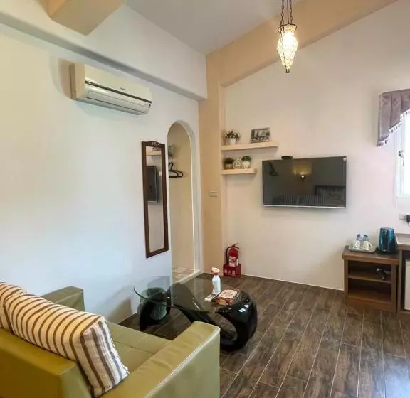 تختخواب و صبحانه Wonderful Kenting Hostel