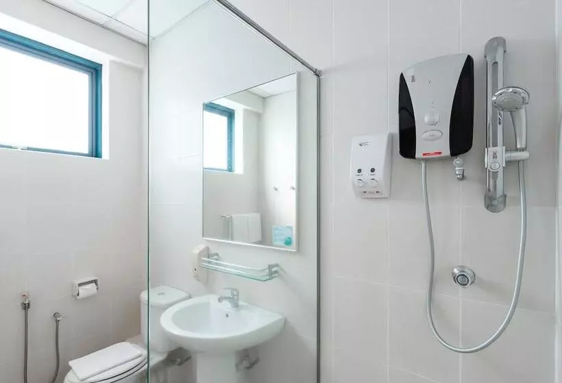 Golden View Serviced Apartment