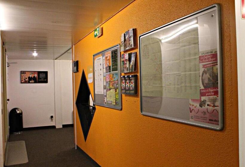 בית מלון כפרי F1 Saint Die