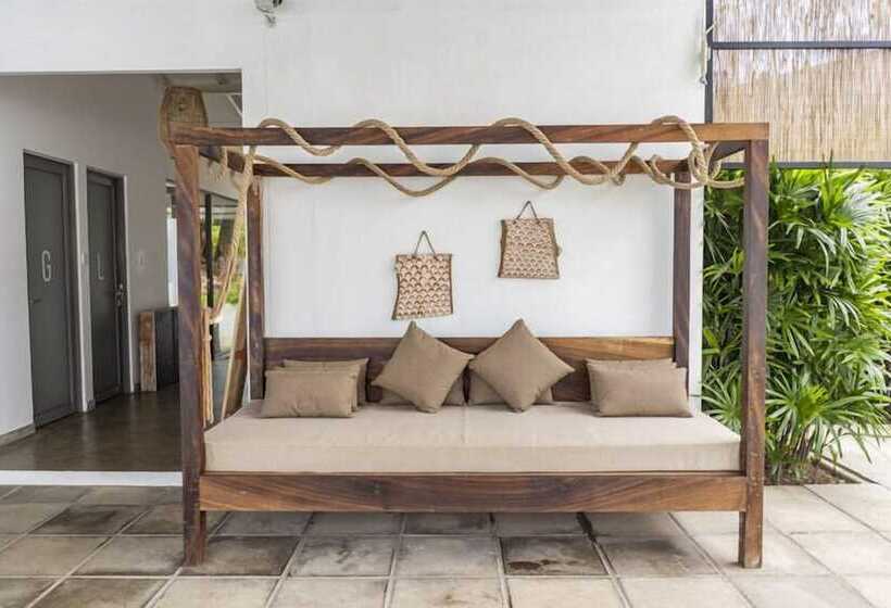 ホテル Global Surf Lodge Kabalana