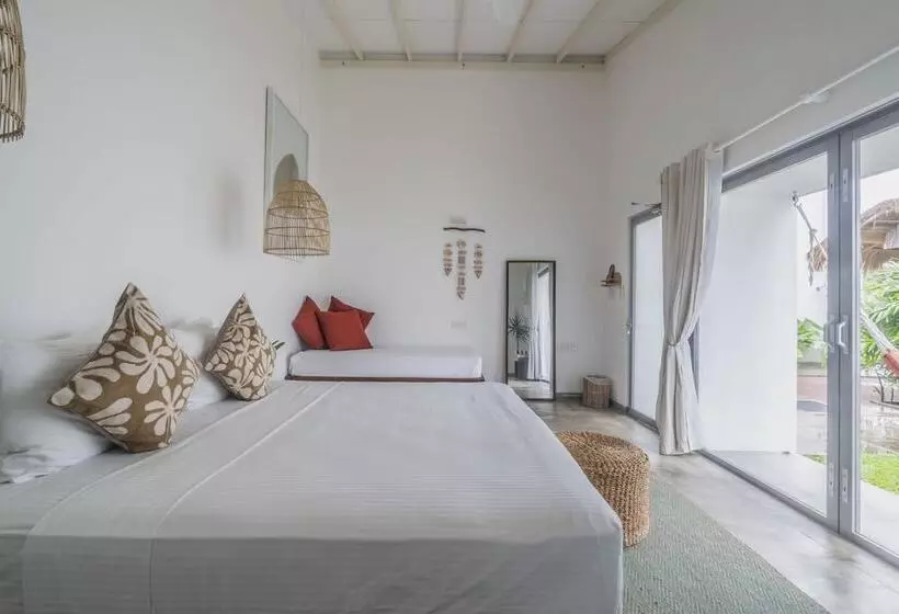 Hotelli Global Surf Lodge Kabalana