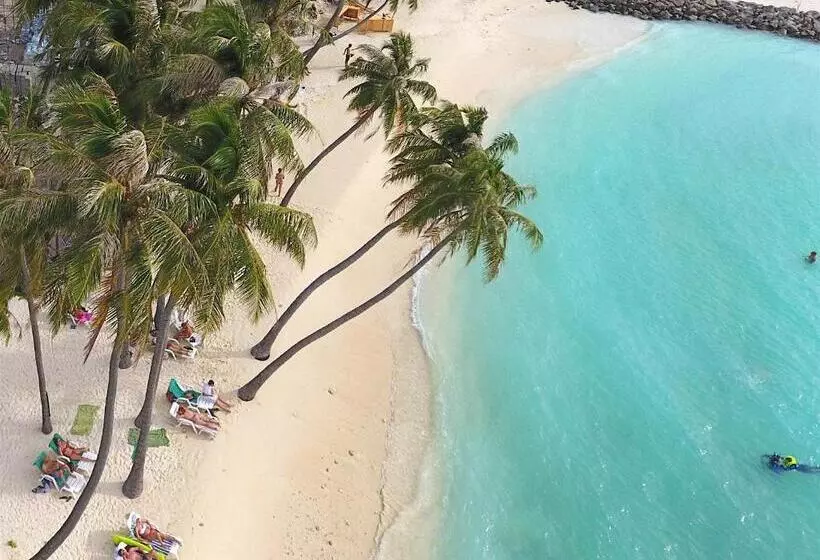 هتل Kaani Beach