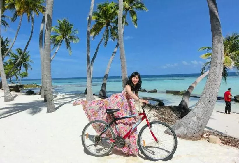هتل Kaani Beach