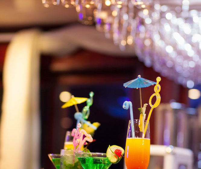 Fotos del hotel Halong Phoenix Cruiser:  9